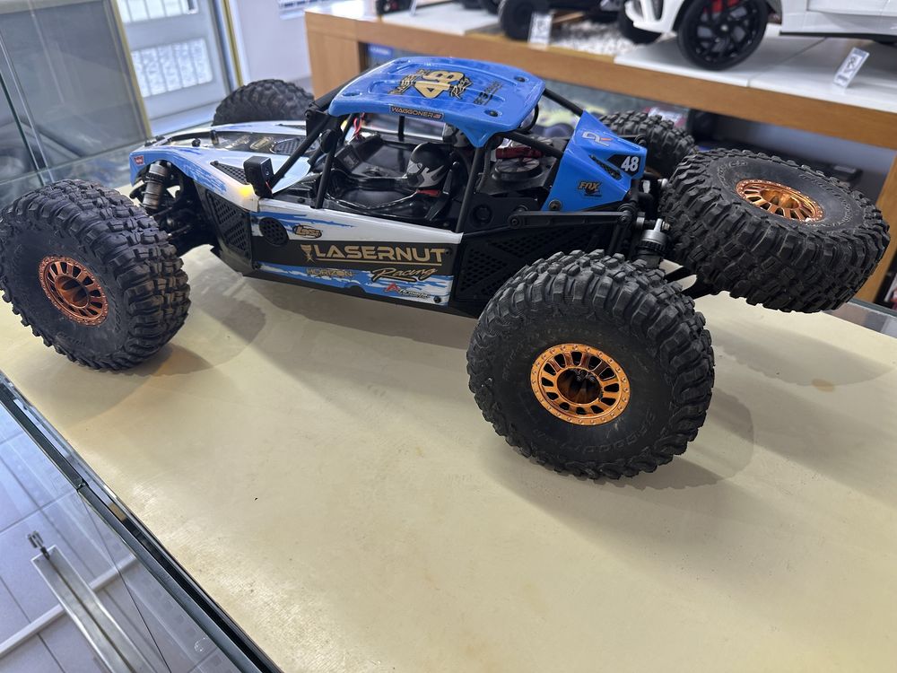 Losi 1/10 Lasernut U4 Brushless 4 wd RTR