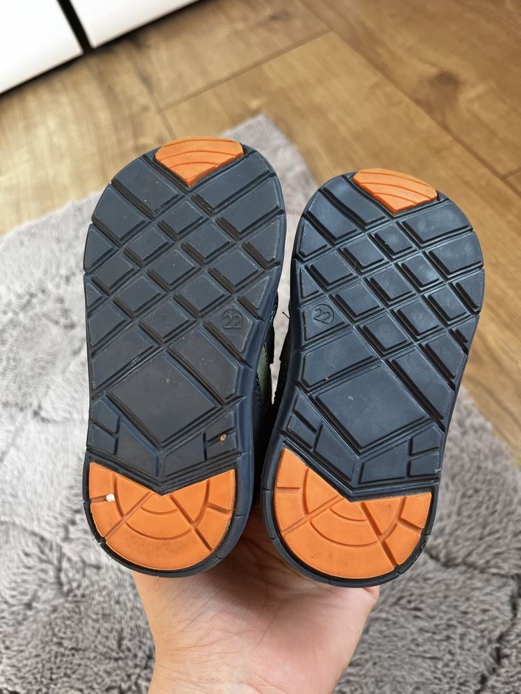 Półbuty chłopięce, sneakersy skóra skórzane r 22