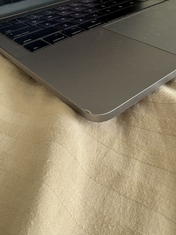 Macbook А1706 на запчясти