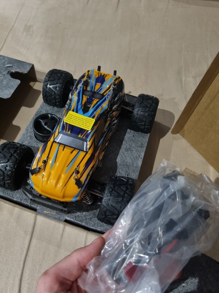 Samochodzik RC HAIBOXING, 1:18, 36 km/h