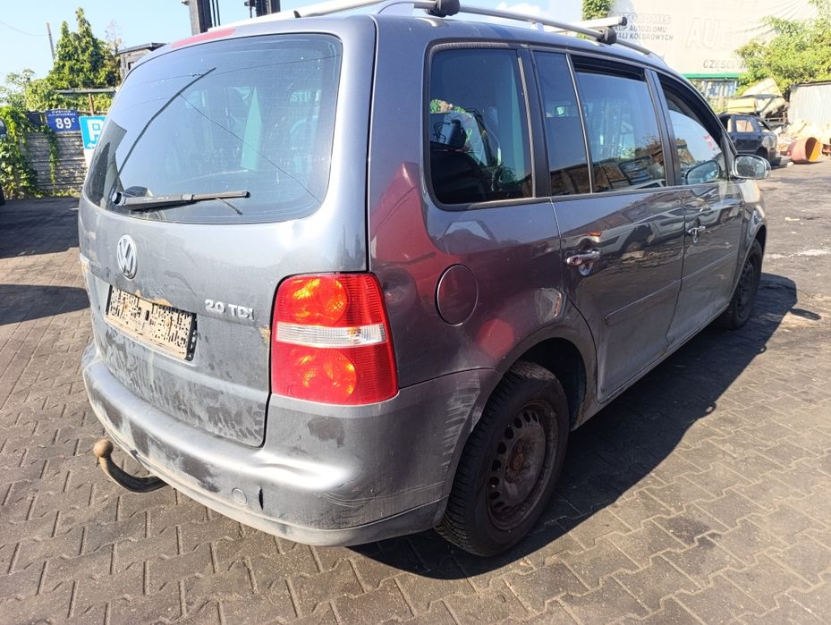 Volkswagen Touran 2.0 TDI BKD części silnik skrzynia GNE zderzak maska
