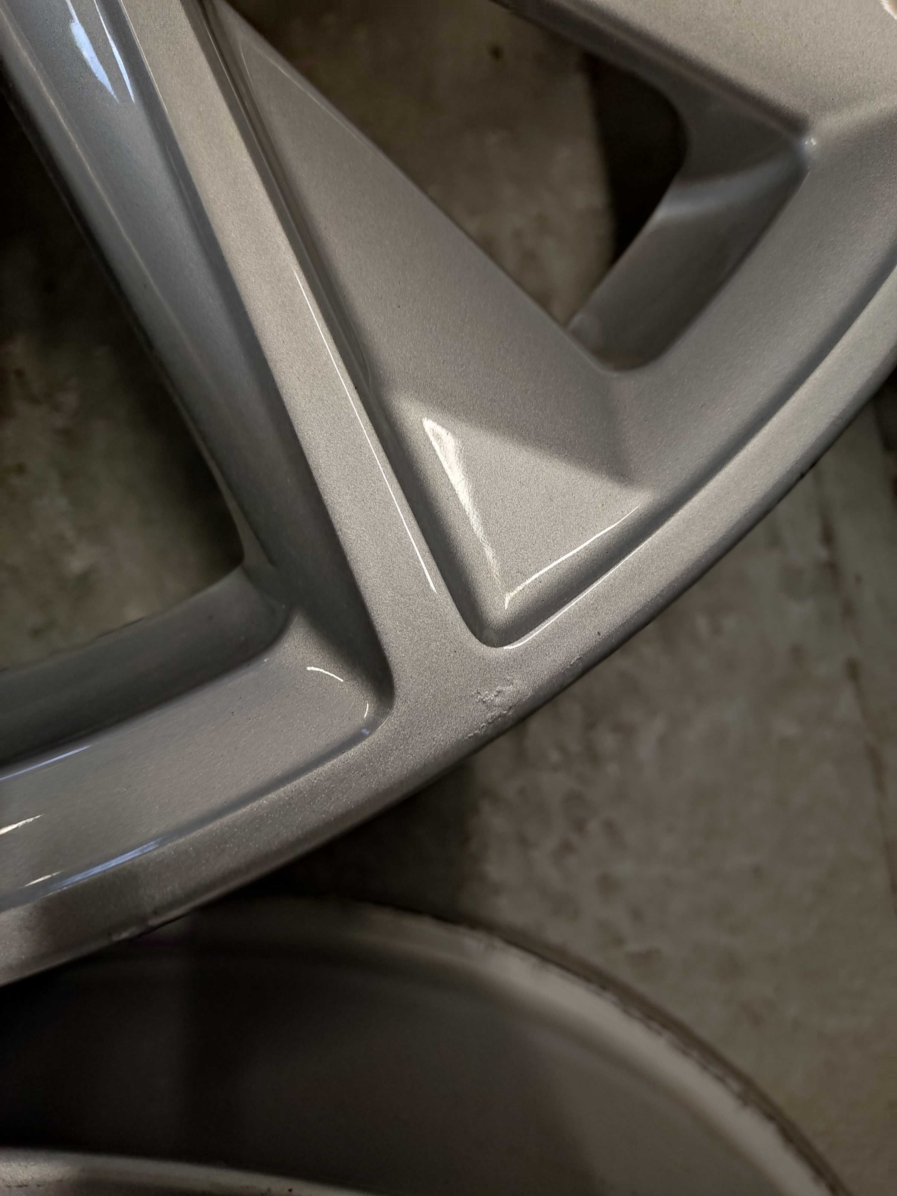 Felgi aluminiowe 18 Audi Q3 A3, 5x112, Oryginał, 7j, et: 43