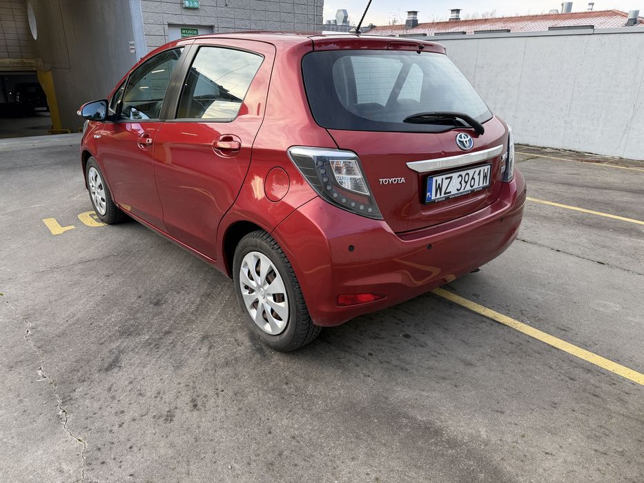 Toyota Yaris III hybrid 2014