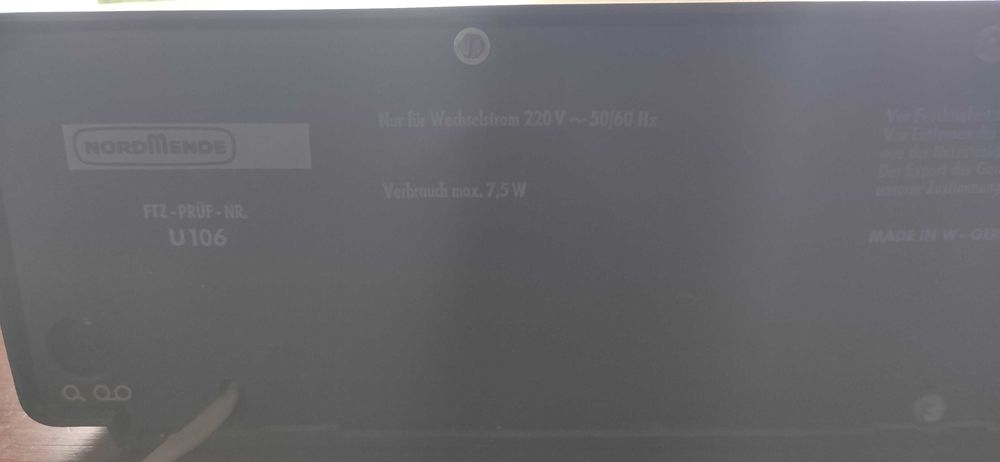 Rádio antigo - NordMende u106