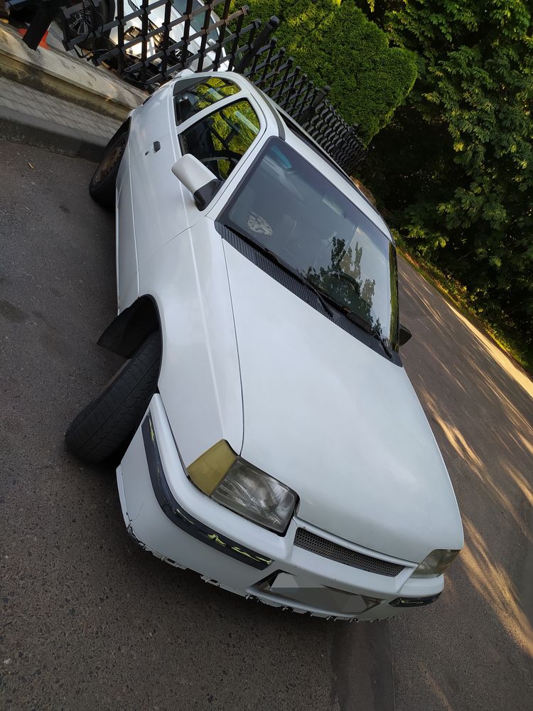 Opel Kadett продам 1988