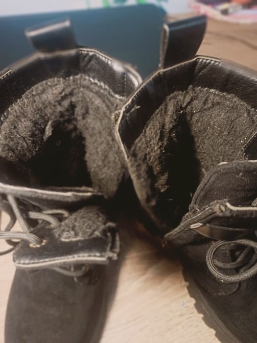 Продам замшевые сапоги