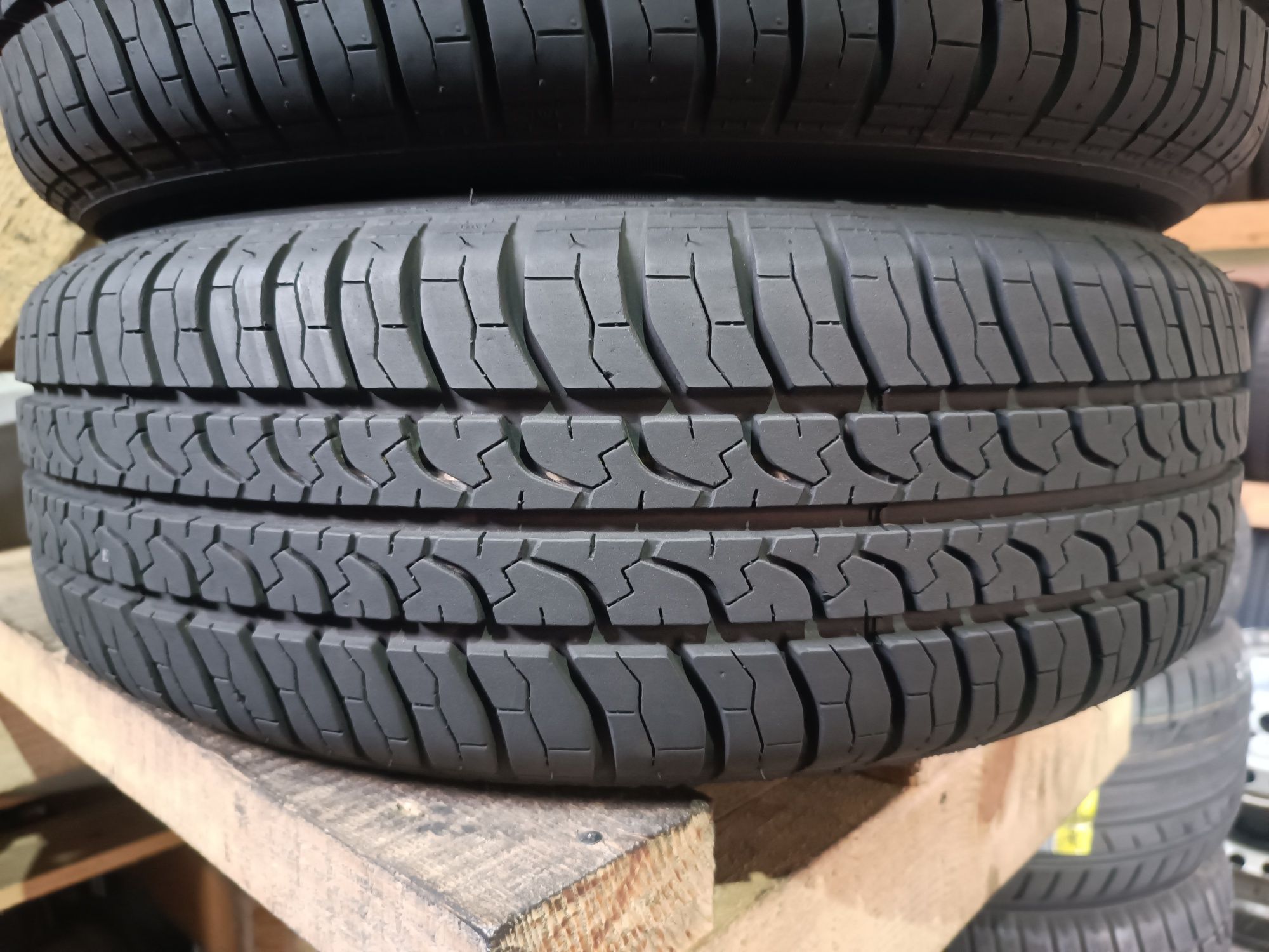 Літні шини FIRESTONE 195/65 R15 резина Р15