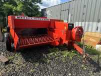Прес-підбирач марки Massey Ferguson 120