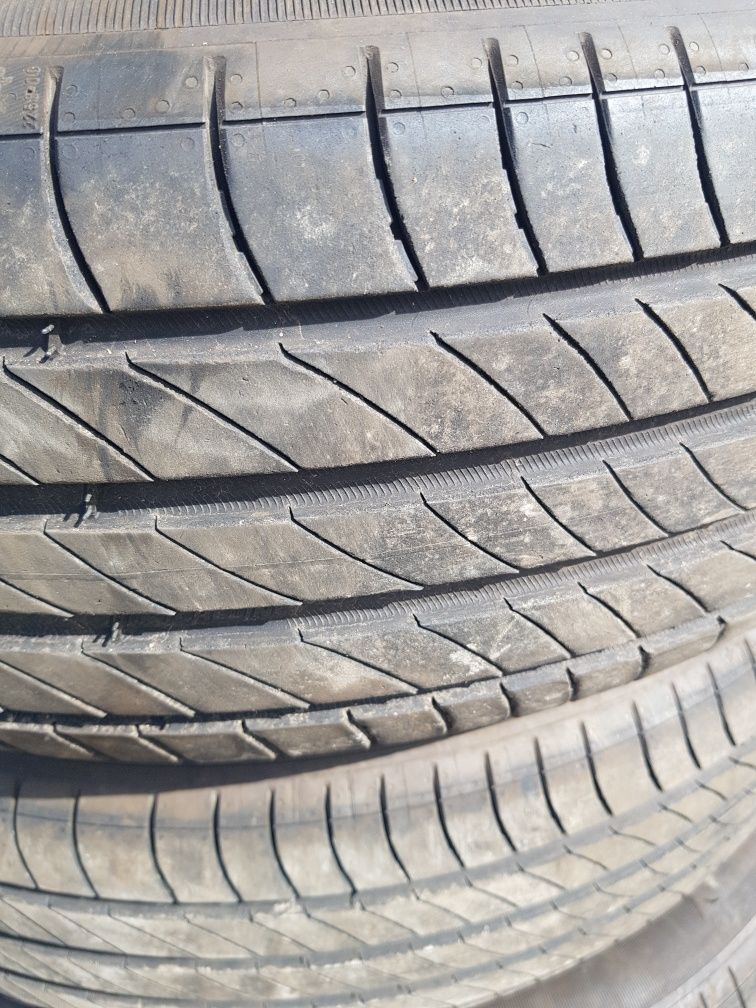 4 x Michelin 215/65R17 Lato.dot 22