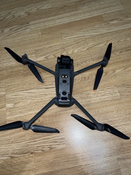 Продам Mavic 3T , КОМПЛЕКТ 8 годин