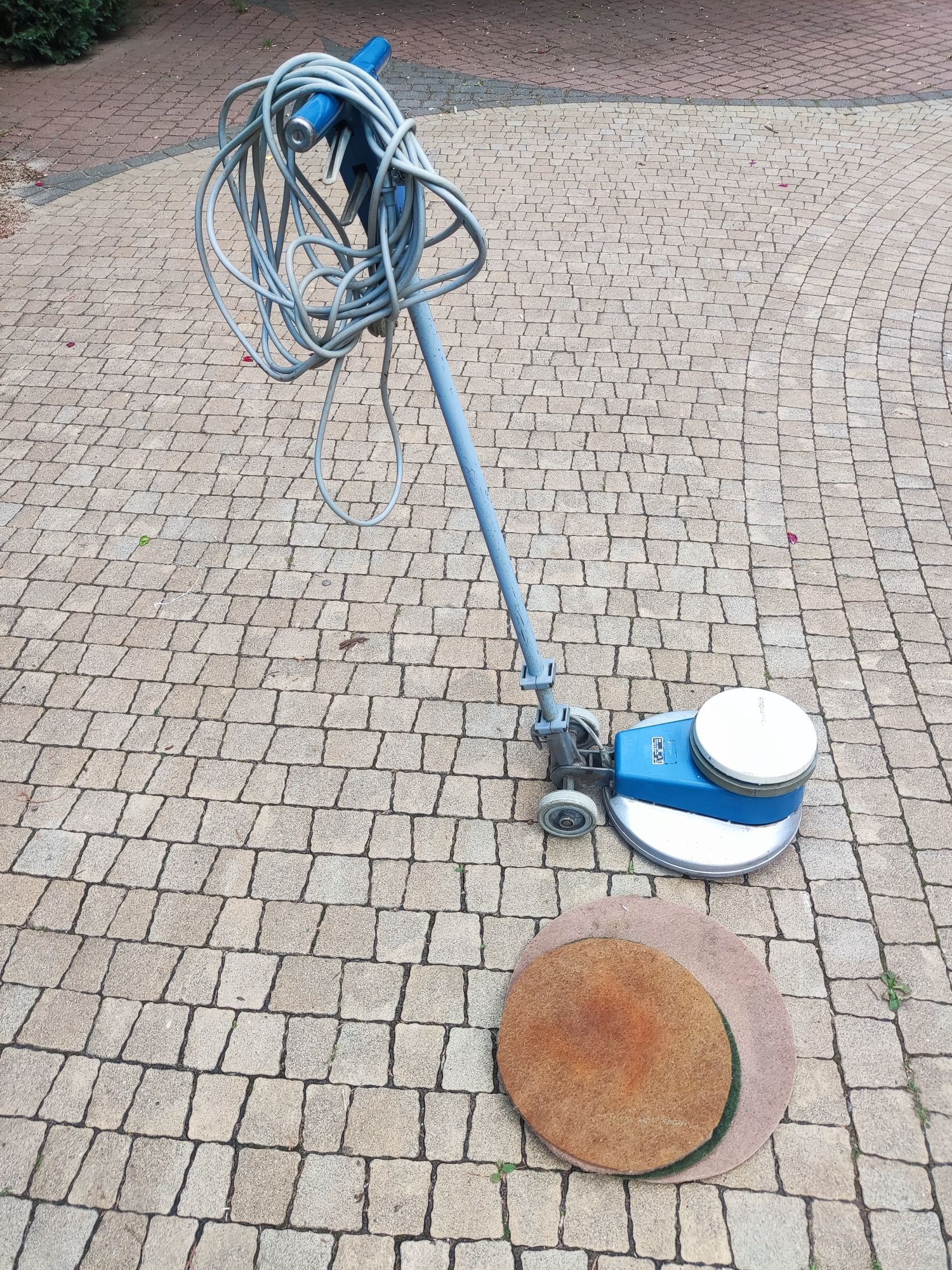 Szorowarka tarczowa Columbus.