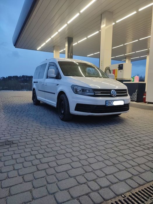 Volkswagen Caddy 2016 5-містний