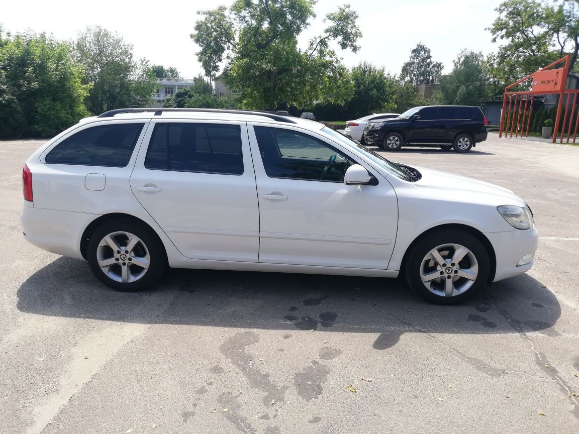 Продам Skoda Octavia 1.6tdi