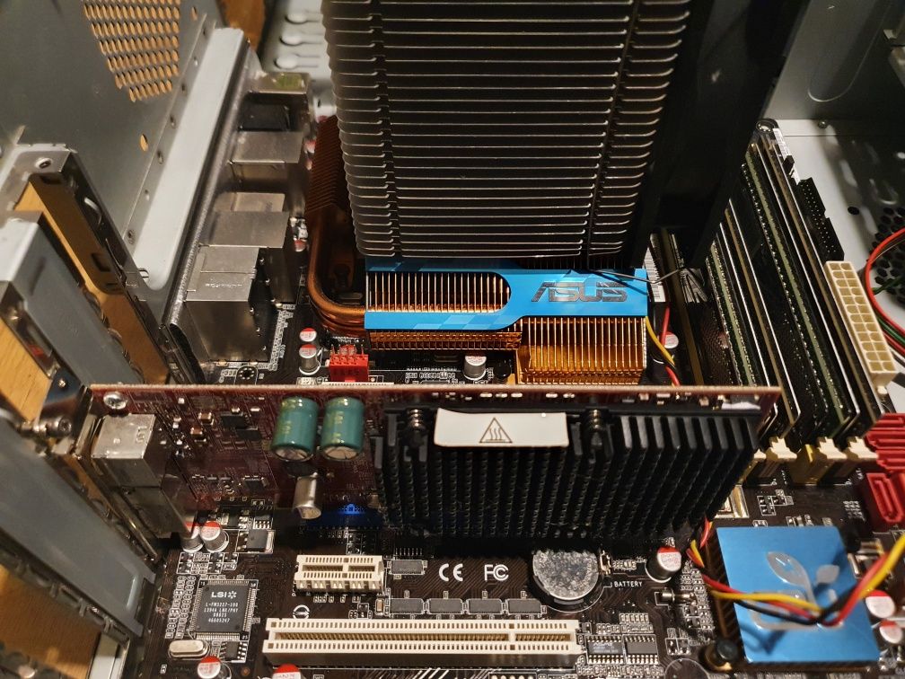 Komputer PC core 2 duo, 8GB DDR, Asus (bez zasilacza, dysku)