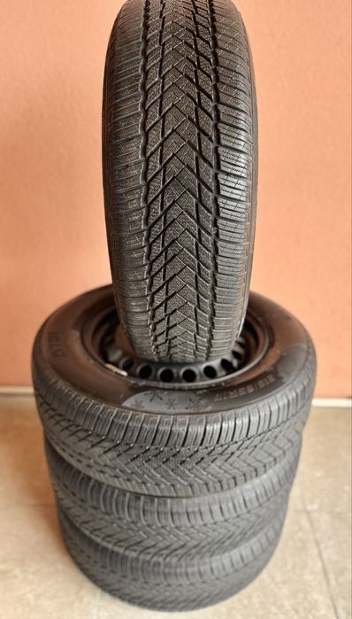 Комплект дисків R 16 5/108 з шинами 215/65/16 Aplus