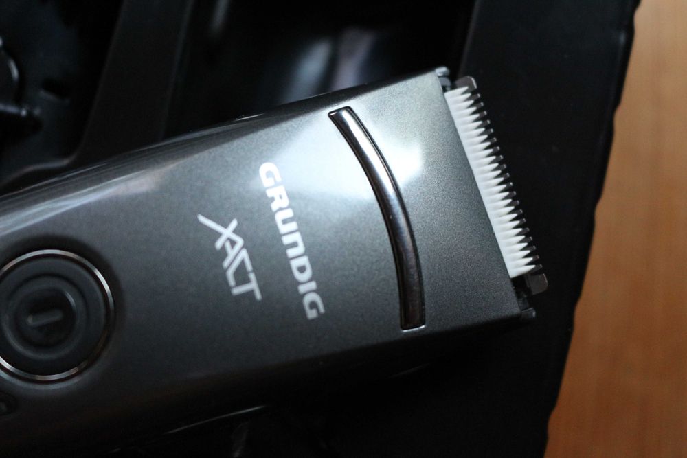 Golarka,maszynka,aparat do przycinania włosów i brody,Grundig MC 6040