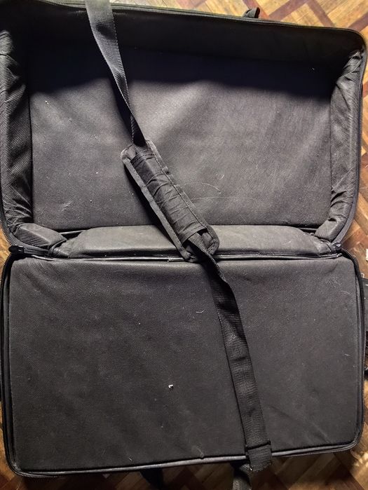 Traktor S3 MK3 + Komplete Audio 1 + Bolsa de Transporte