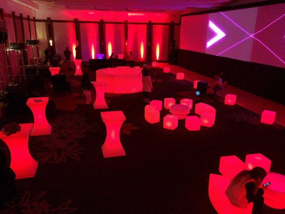 Mobiliario led para bares e discotecas