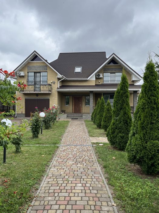 Будинок в центрі міста