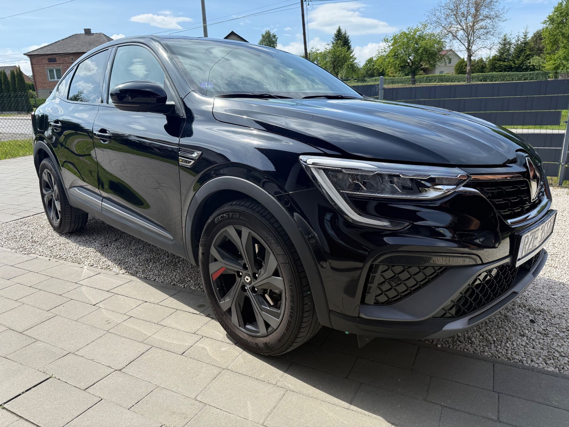 Renault Arkana 1.6 E-Tech Rs Line