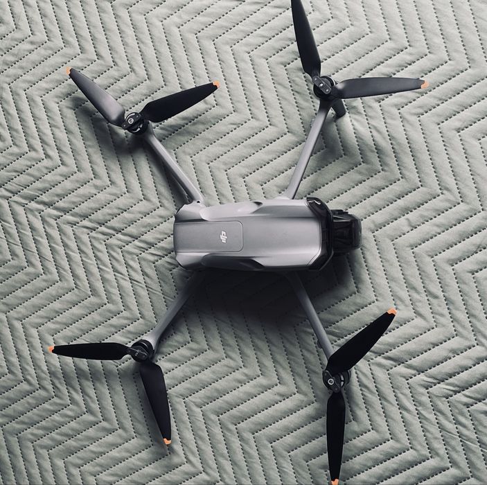 Dron DJI Mavic Air 3 Combo