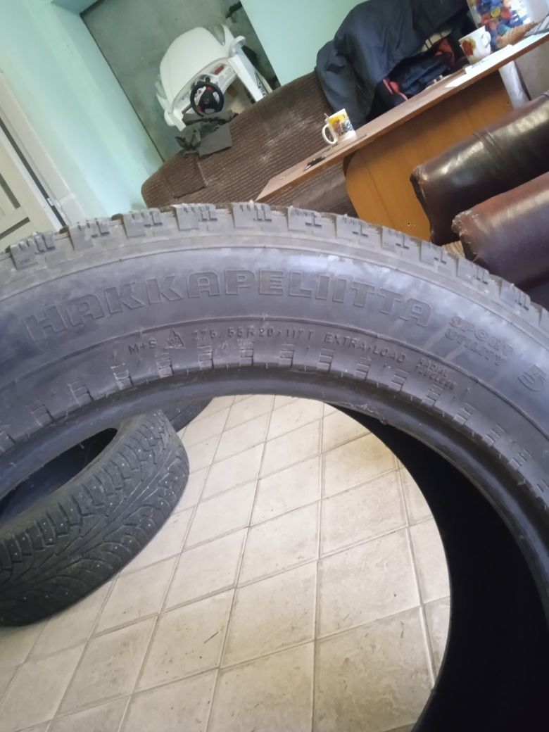 Покришки зымние шипованые 275/55 R20