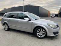 Opel Astra 1.8 benzyna //klimatyzacja //pół skóry //ładny egzemplarz
