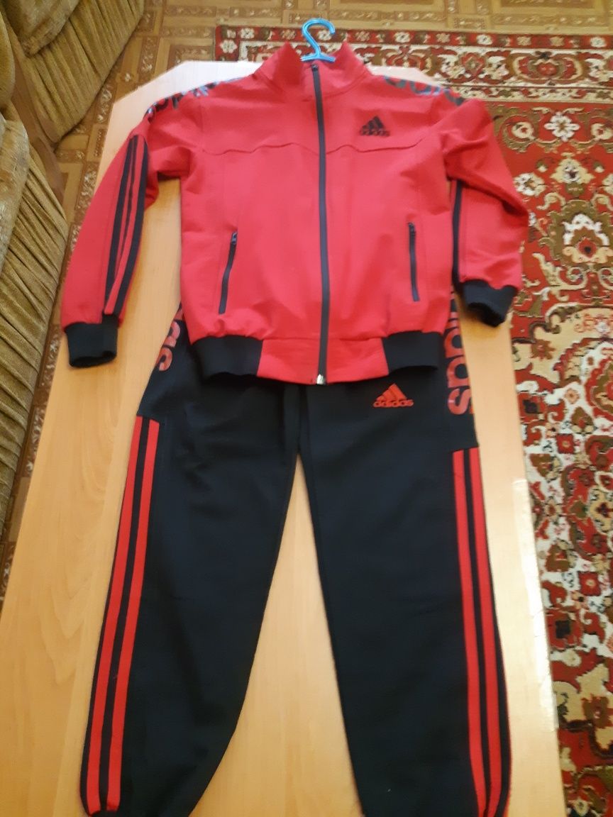 Костюм спортивный adidas