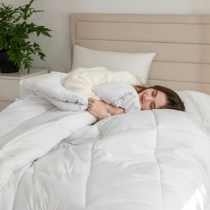 Kołdra GOOD NITE Całoroczna 4-Sezonowa Mikrofibra Puchowa 155x220