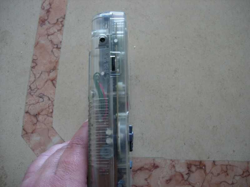 Game boy clássico transparente