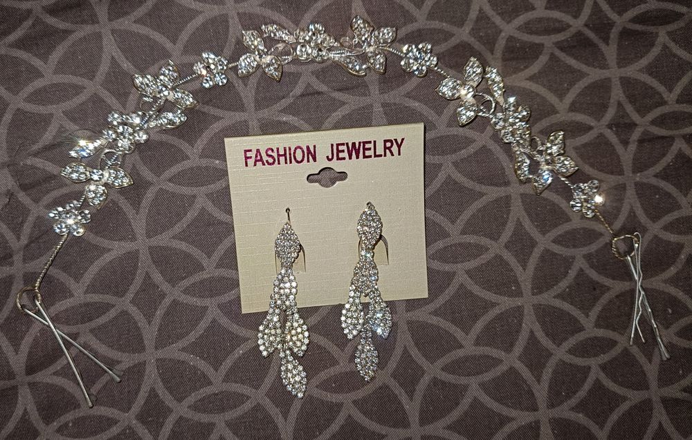 Прикраса в зачіску для волосся та сережки