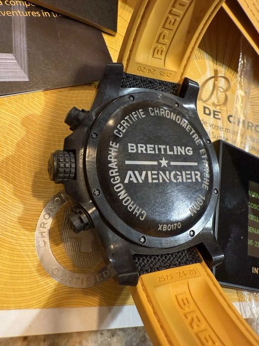 Breitling Avenger XB1210