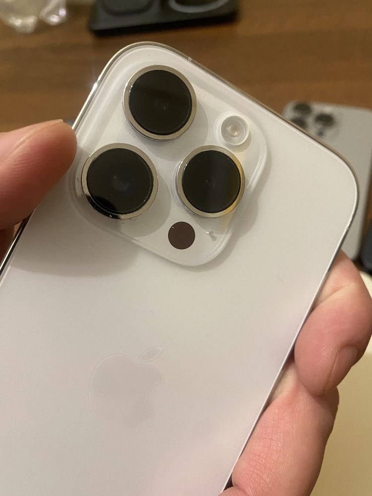 Продам iPhone 14 pro/ 15 pro