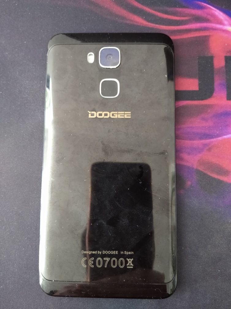 Продам телефон Doogee Y6 4 Гб озу 64 гб