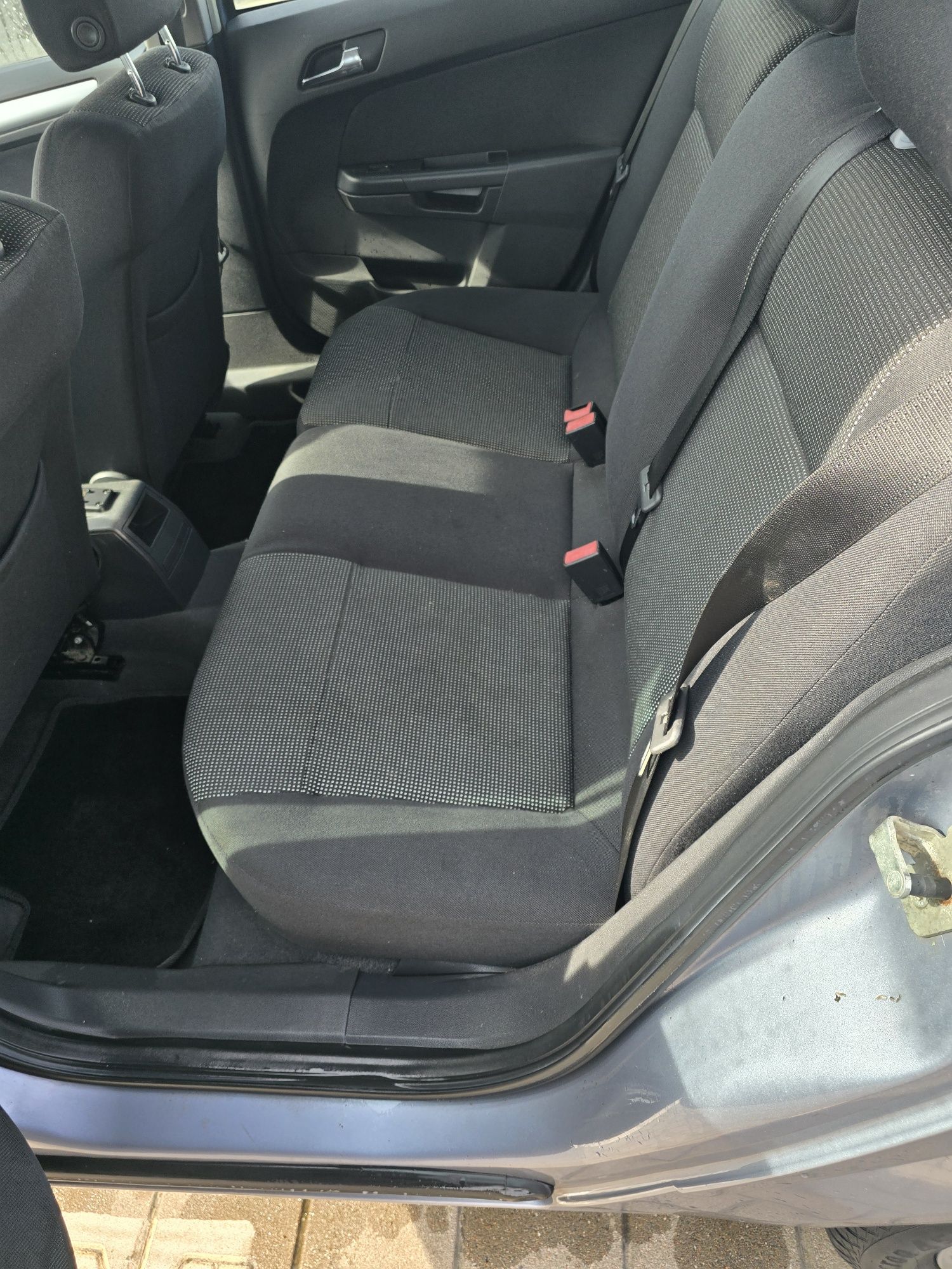 Sprzedam Opel Astra III H 1.9 cdtii OPC