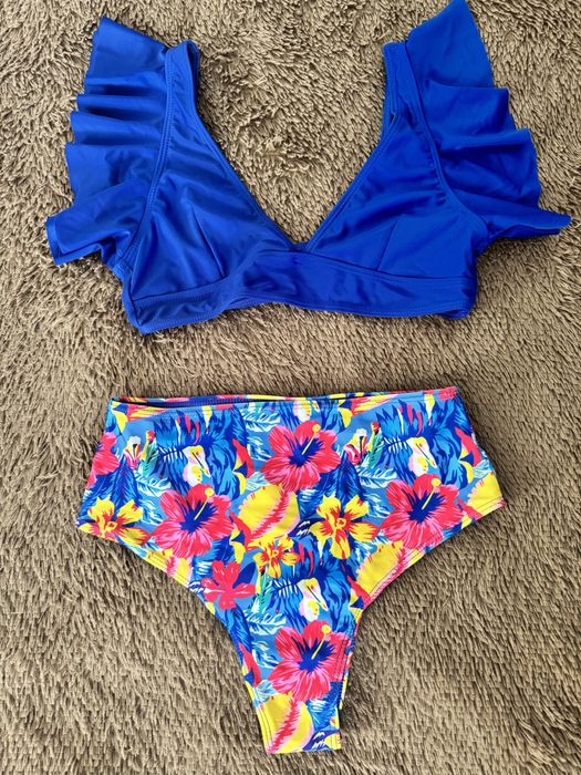 Жіночий купальник з високою талією