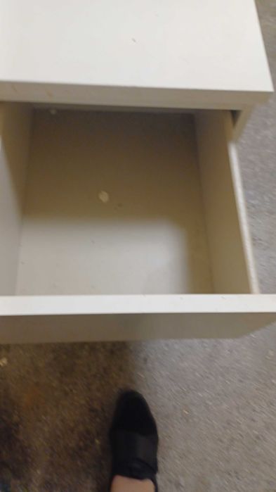 Szafeczka nocna Malm