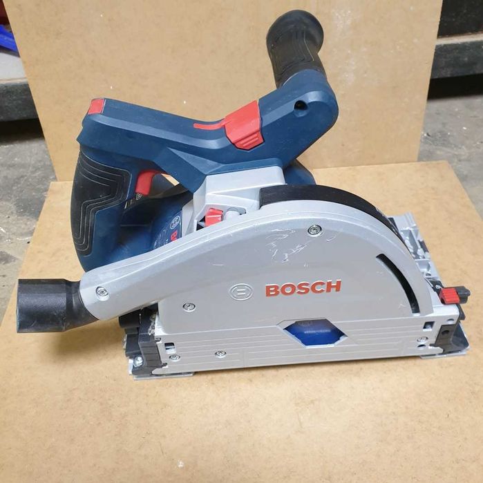 Akumulatorowa zagłębiarka tarczowa Bosch Professional GKT 18V-52