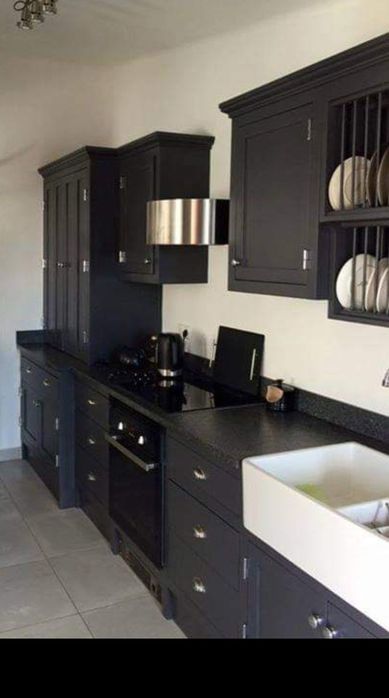 Portas, cozinhas, roupeiros