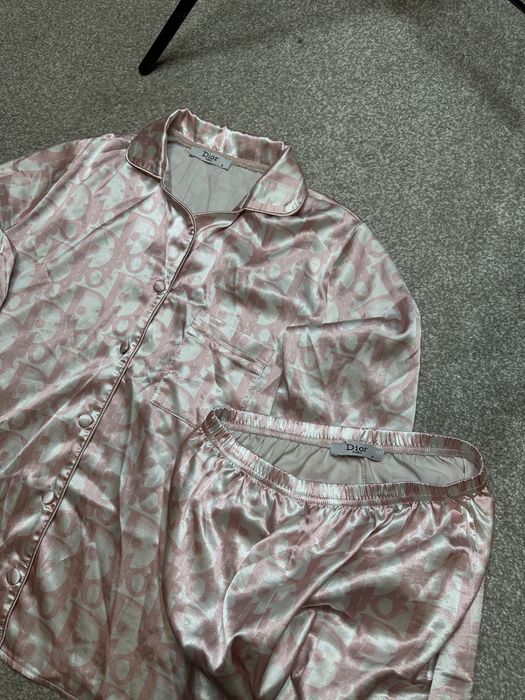 Christian Dior monogram pizama stroj pajamas