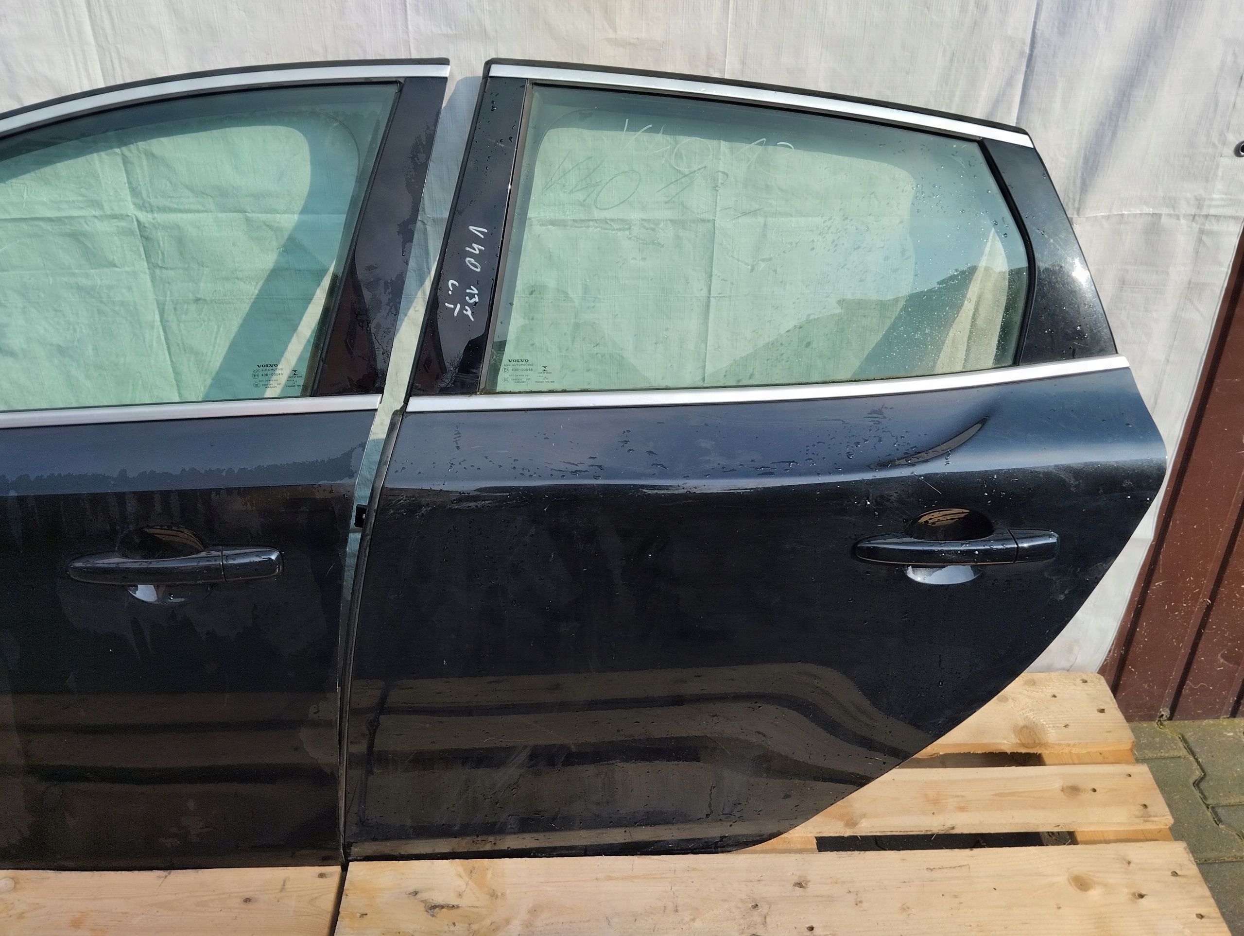 Drzwi Przednie przód tył Tylne Lewe Volvo V40 ii 2