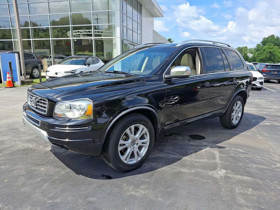 Volvo XC90      2013