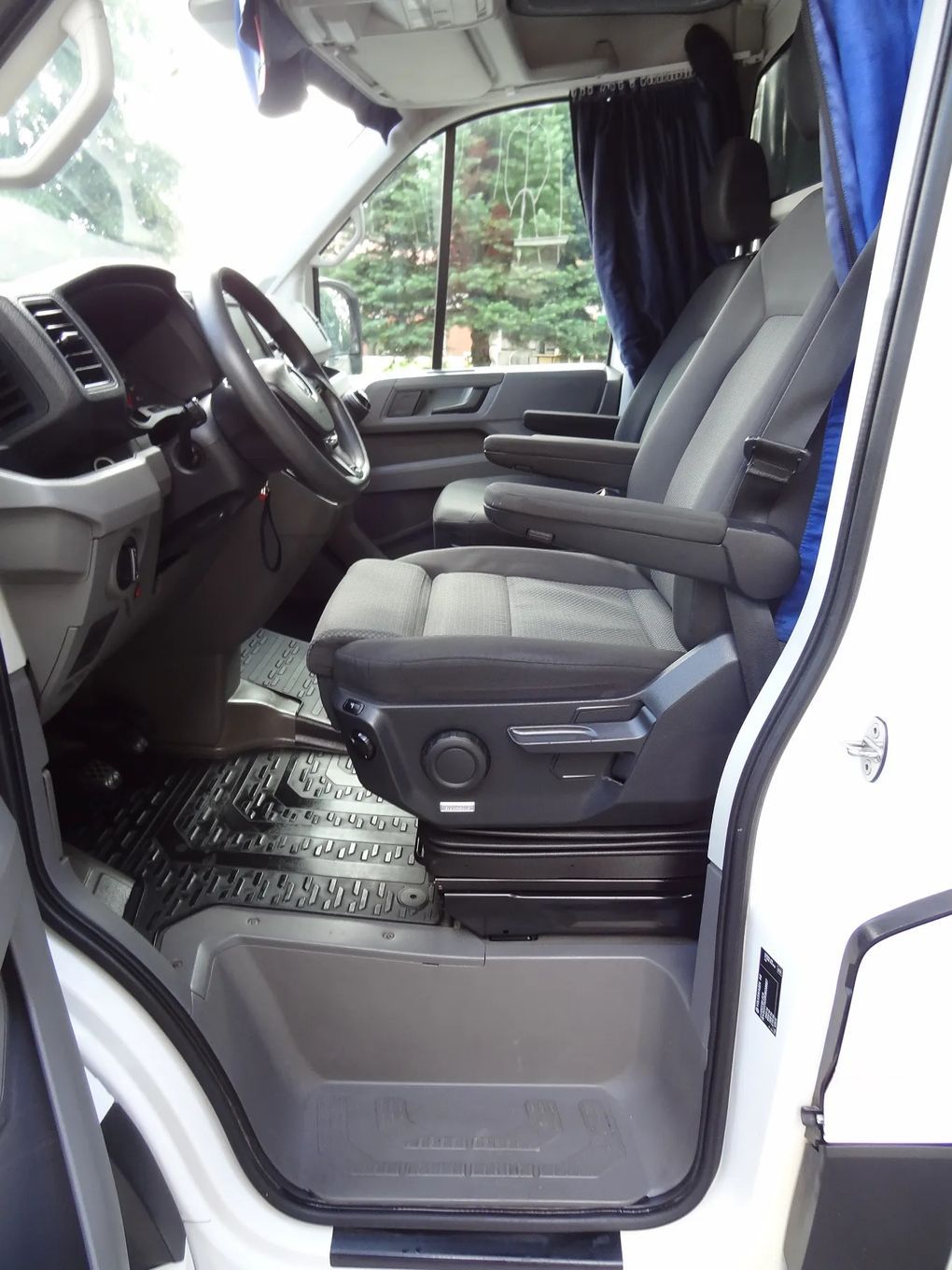 Volkswagen Crafter 177KM WINDA Firana 8EP  Salon Polska Pełna Opcja Aktywny Tempomat Car-Play LEDY