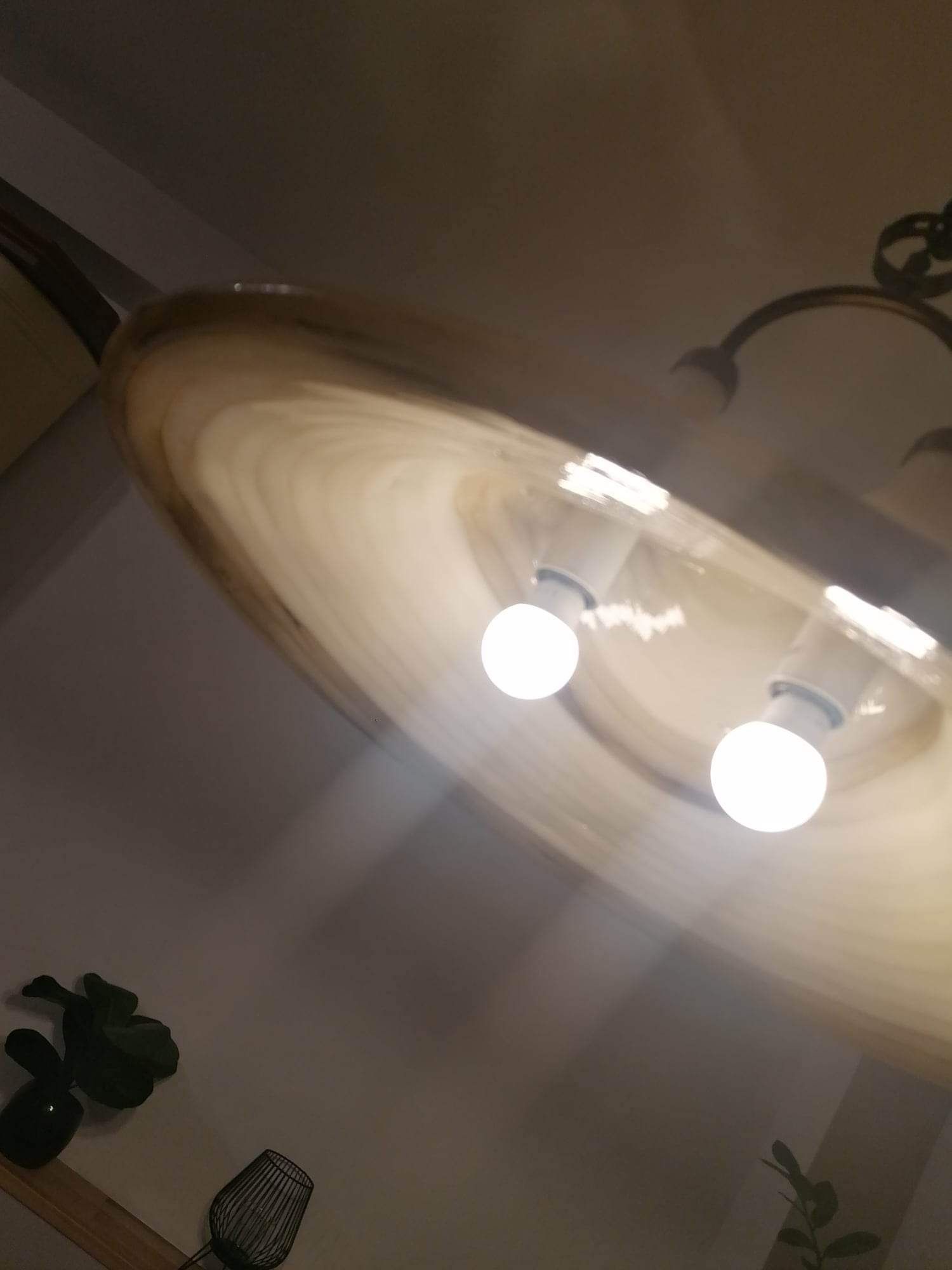 Lampa z możliwością regulacji wysokości