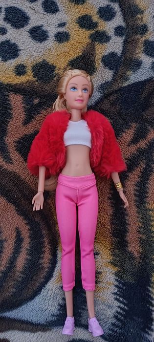 Барбі, дефа, лчлька