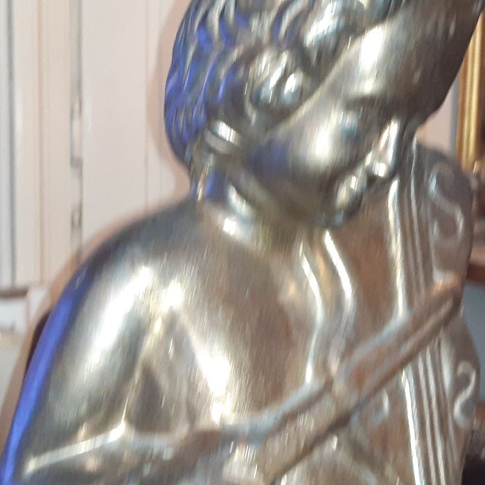 Duży Anioł grający na skrzypcach 66 cm