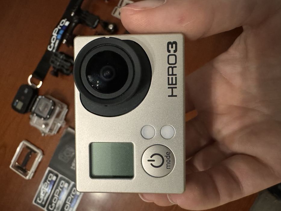 GoPro Hero 3 Silver + acessórios
