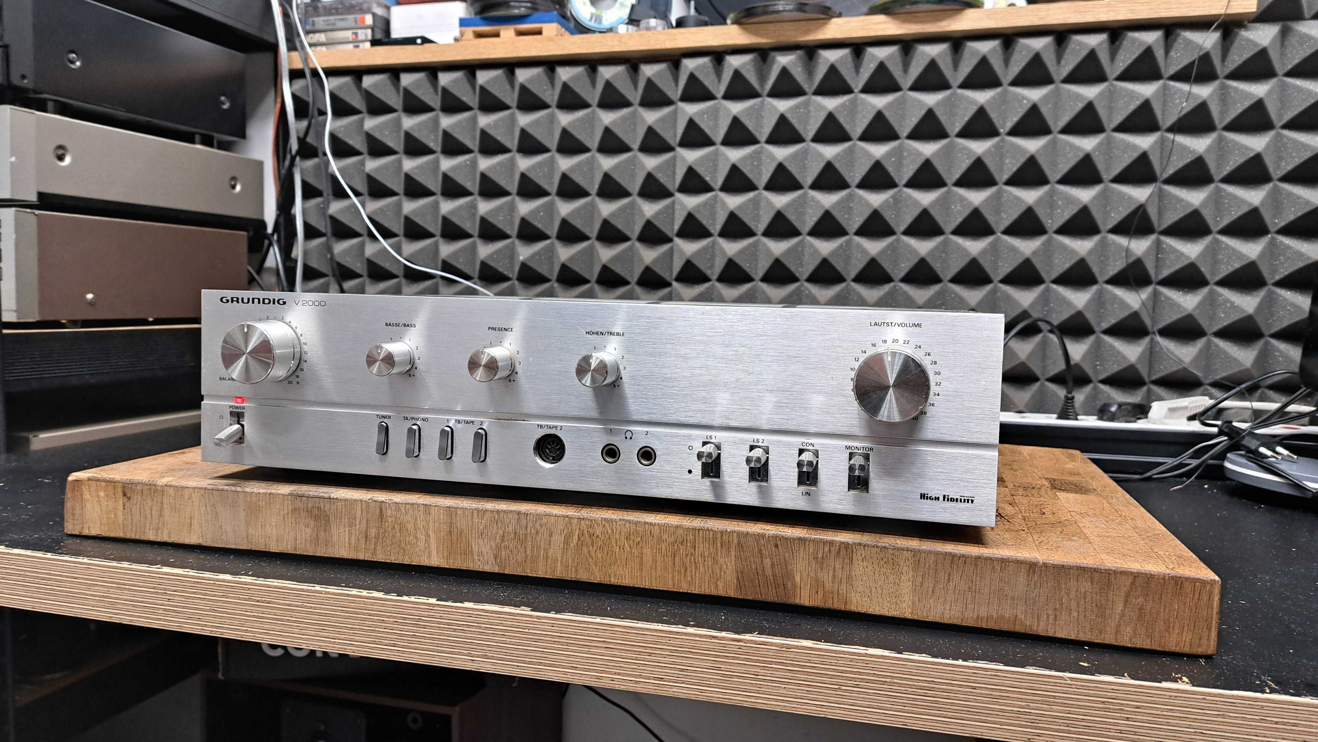 Wzmacniacz Grundig V 2000