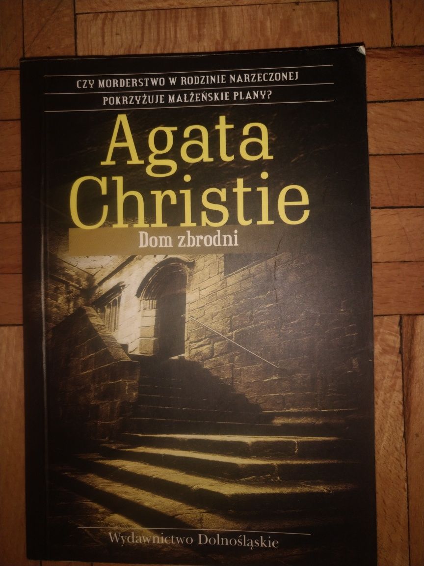 Agatha Christie "Dom zbrodni"