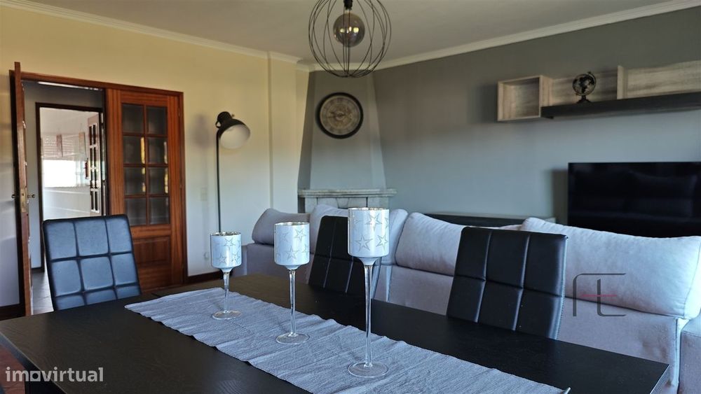 Apartamento T4 Venda em Oliveira de Azeméis, Santiago de Riba-Ul, Ul,